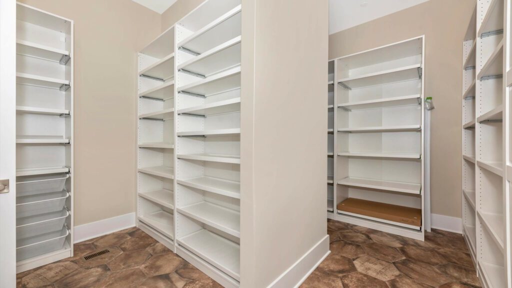 40-Pantry-4