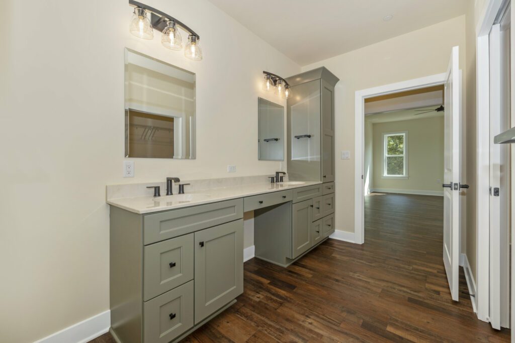 40-Primary-Bathroom-scaled