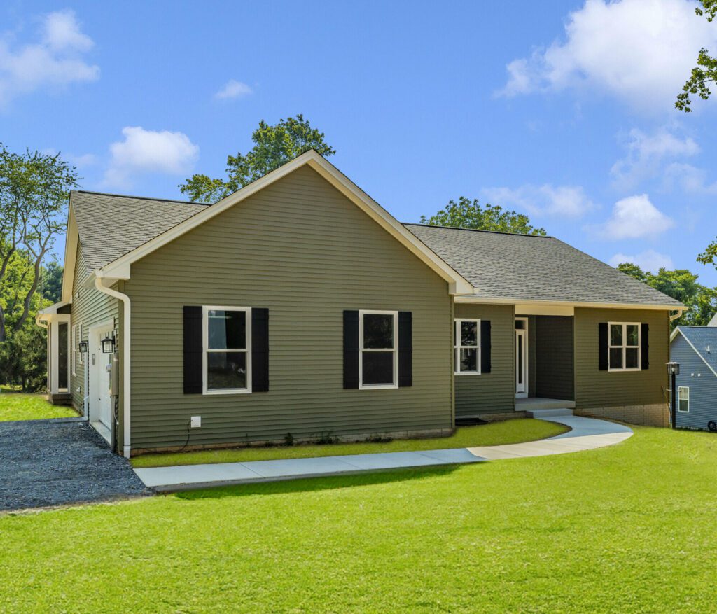 56-Exterior-Front-scaled-e1724338882633